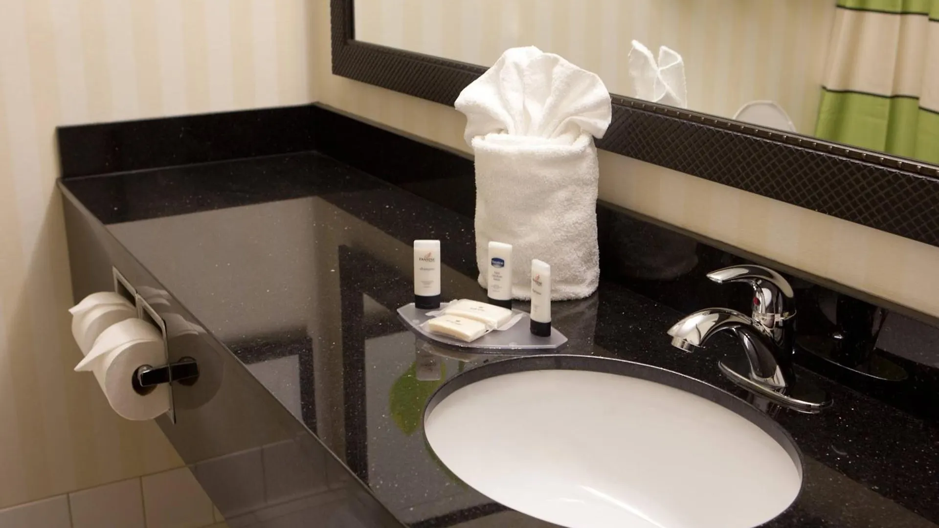 Fairfield Inn & Suites By Marriott Memphis East Galleria