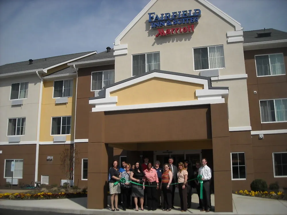 Fairfield Inn & Suites By Marriott Memphis East Galleria 3*,